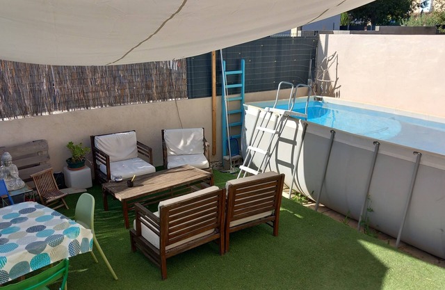 Maison 80m² ,3 Chambres, Climatisation et Piscine, Entre Avignon et St Remy