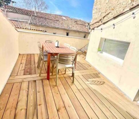 Maison avec extérieur proche saint Guilhem le desert