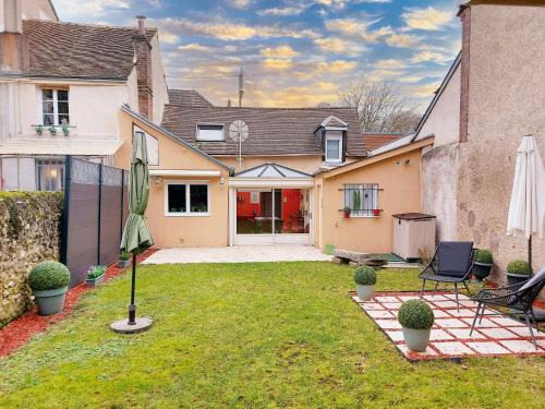 Maison avec jardin à Châteaudun, près de Paris - FR-1-581-149