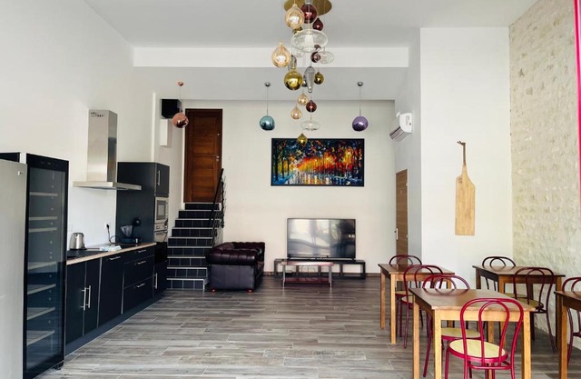 maison chaleureuse ,avec piscine, spa, Futuroscope