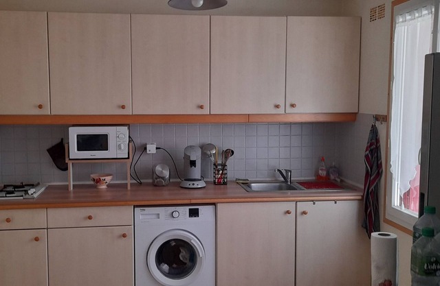 Maison de Campagne au Calme Avec son Magnifique Château