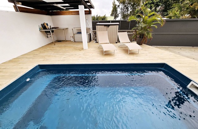 Maison Récente et Toute Équipée Avec Piscine