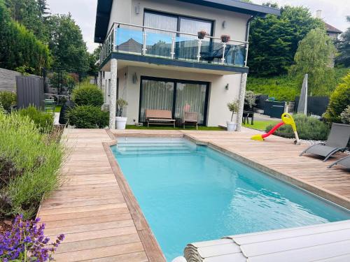 Maison T5 avec piscine T5chambres Annecy