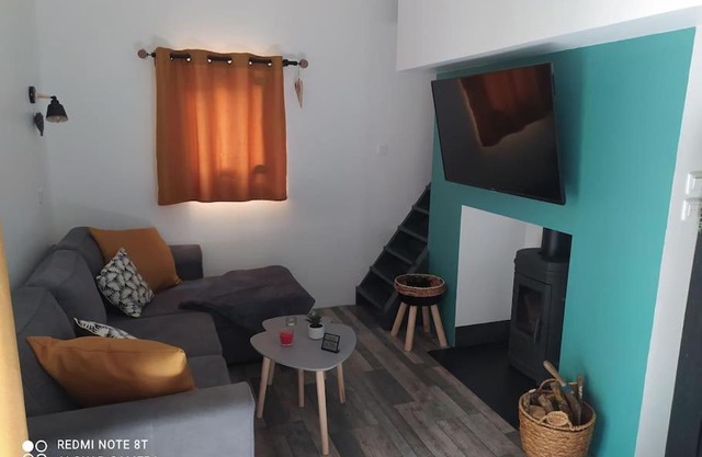Maisonnette en bord de rivière tout près du Mans