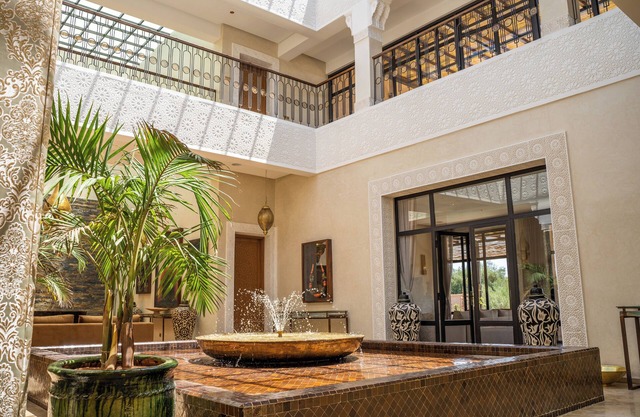 Majestic Luxury Villa 12 Bedrooms 30 people