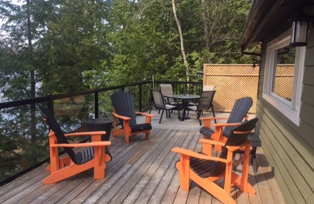 Make your Memories Waterfront Cottage