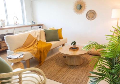 Mango Moon Tropical Phuket