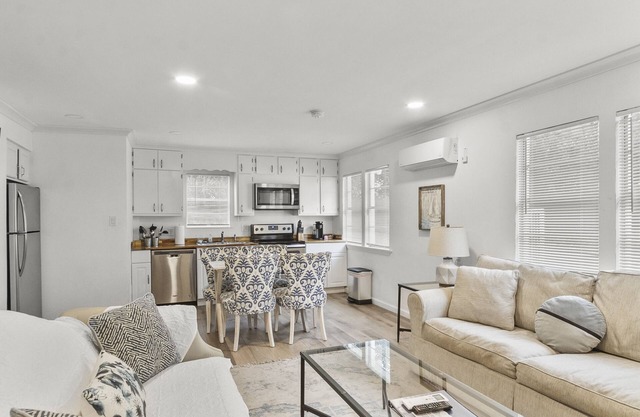 Mangrove - Blue Mangrove