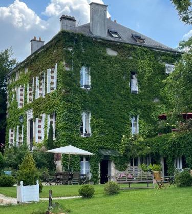 Manoir de La Croix Saint Louis "Luxury Guest House"