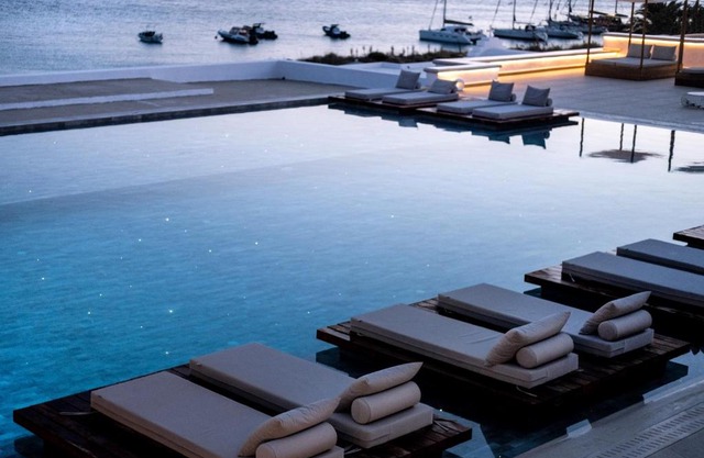 Manoula's Beach Mykonos Resort