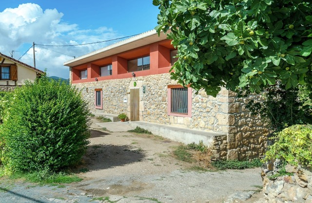 Mansion in Basque Country with Pool & Wine Cellar