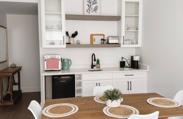 Maple Bay Hideaway suite NEW - 1 Bed 1 bath in Maple Bay