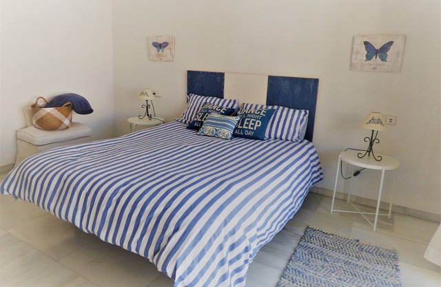 Marbella center, 2 "beach and old town