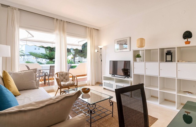 Marbella Playa 2 - beachside apartment Elviria