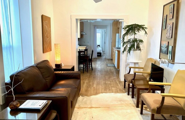 Marfa House Candelaria: In the center of Marfa