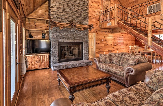 'Marfly Retreat' - Remote White River Getaway!