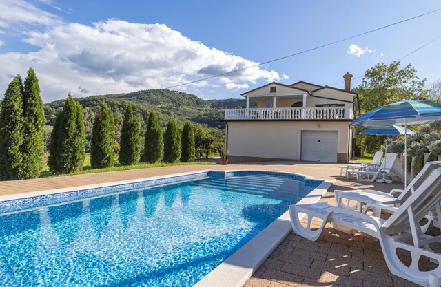 Maria Buzet 1 with Shared Pool