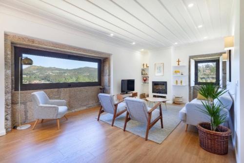 Mariana's HeartMade House