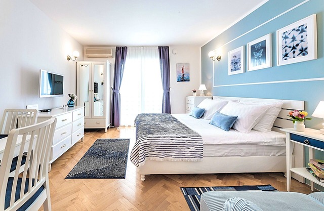 MariaSweetBlu-Studio Apartment with Balcony