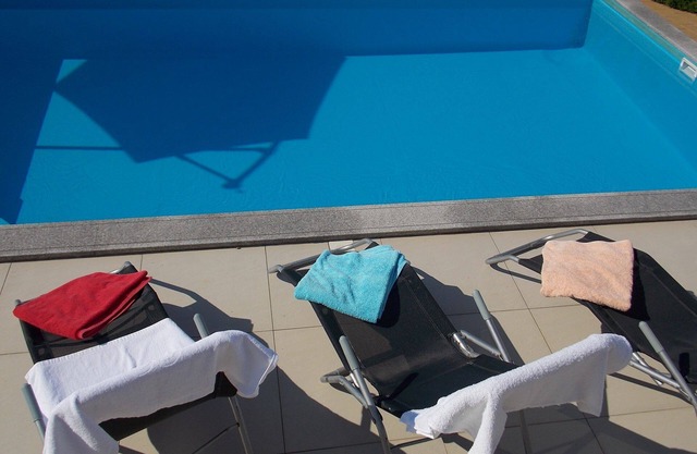 Markle - Swimming Pool and Sunbeds - A1