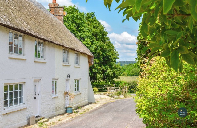 Martie Cottage - cosy cottage, idyllic village