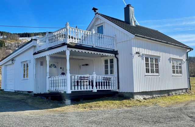 Marvelous farmhouse with WiFi in Troms