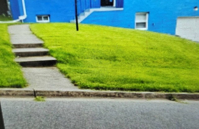 Maude's NestnEntire home in Temple Hills MD 12 guests 4 bedrooms,4 beds,3 baths