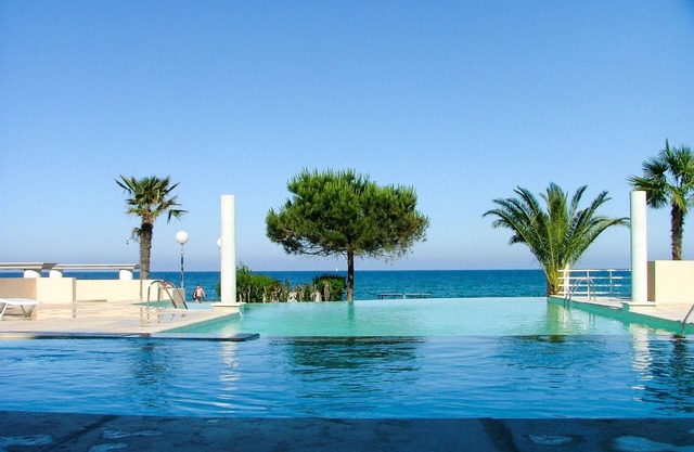 MB6 Loggia by Interhome