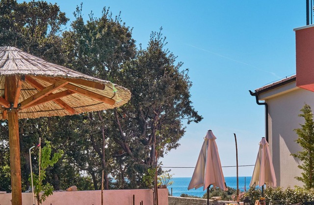 MEACres Sun -secluded pool villa 150 meters from beach