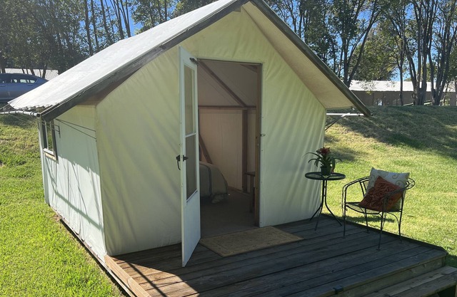 Meadow Cabana - King Bed