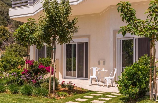 Mear Luxury Apartments and Studios