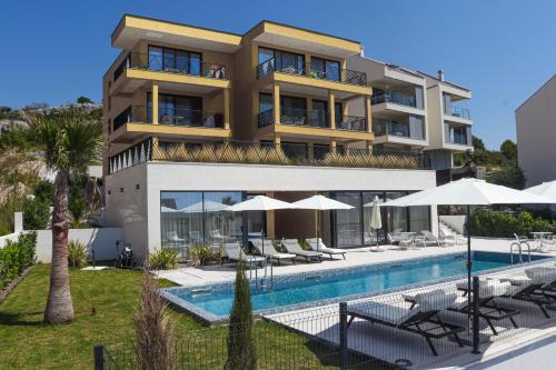 MEDITERANA Art Deco Resort