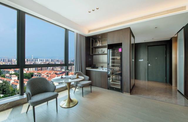 Meihua Airlines Theme Hotel