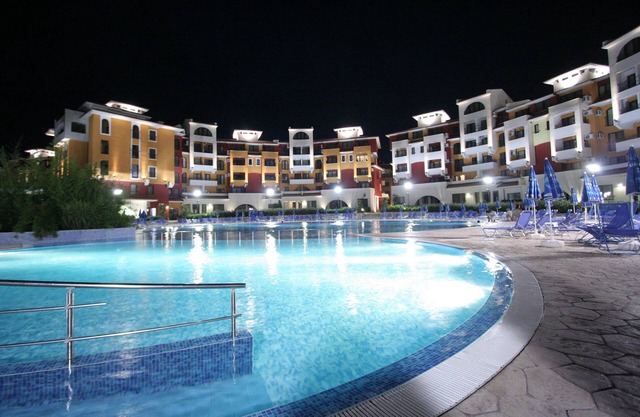 Menada Ravda Apartments