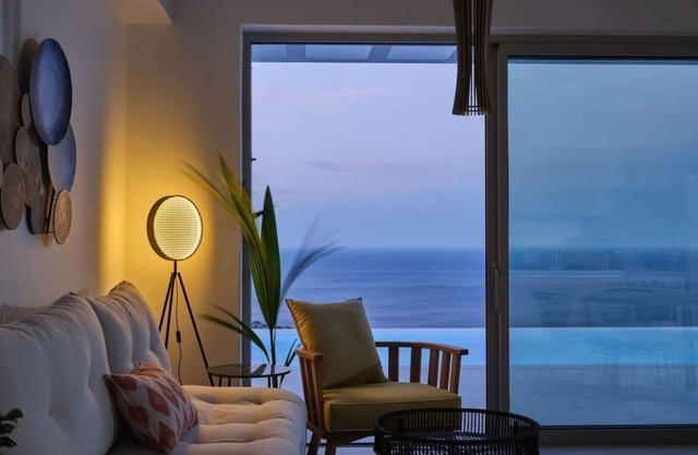 Menta Luxury Villa – 3BR, Pool & Sea View