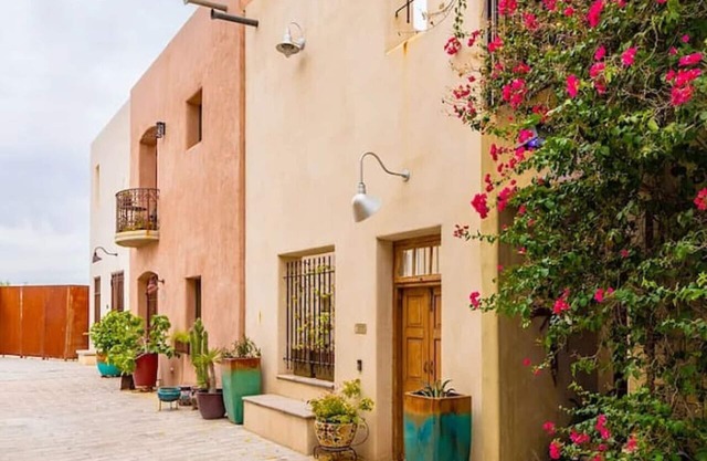 Mercado San Agustin/Patio/2 BR 2.5 BA/Garage