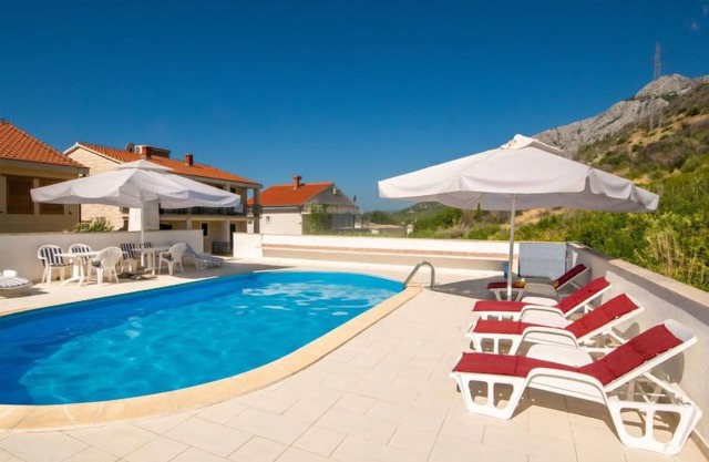 Meridiana by Interhome