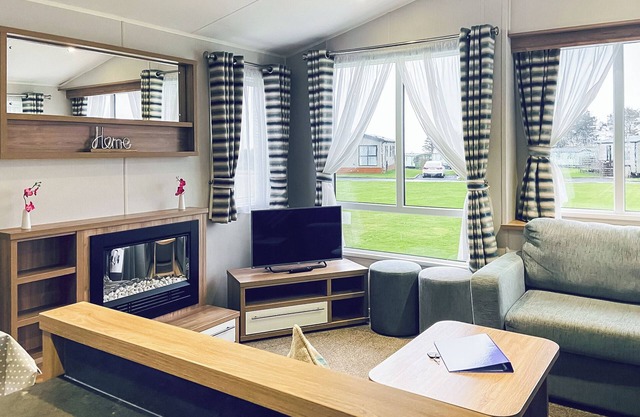 Merrick Platinum Caravan