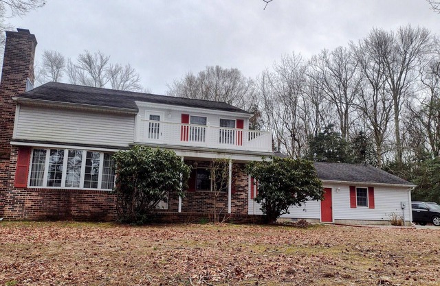 Metta Manor on Lake Safe Haven at StBabs Grande Retreat