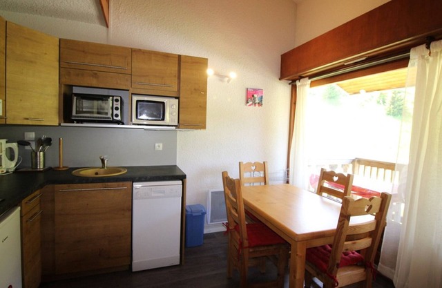 Mezzanine studio with cabin for 4 at the foot of the slopes, Auris en Oisans