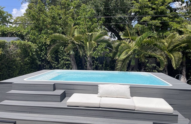 Miami Design District 4 Bedroom 3 Bathroom Home - Amazing backyard with POOL