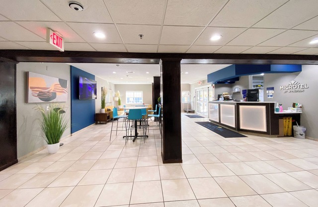 Microtel Inn & Suites by Wyndham Columbia/At Fort Jackson