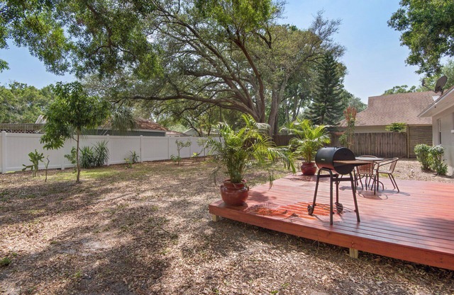 Mid Century 2 Bed, 1 bath Home located in Seminole Heights near Rivercrest Park