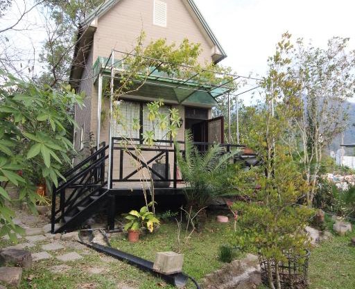 Mido's Country House