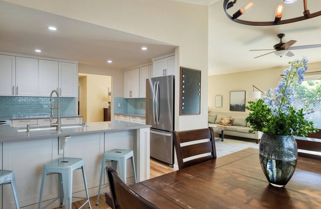 Midtown Park House 3-bedroom with AC in Santa Rosa