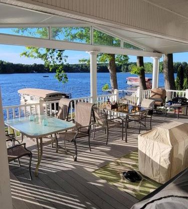 Million Dollar lake views! 4 bed Cottage sleeps 6-8