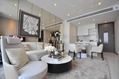 Million Dollar Super Lux by Bumrungrad Hospital and Nana BTS