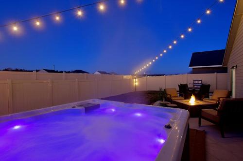 Mineral Spa Fire Pit Gameroom Topgolf Disc