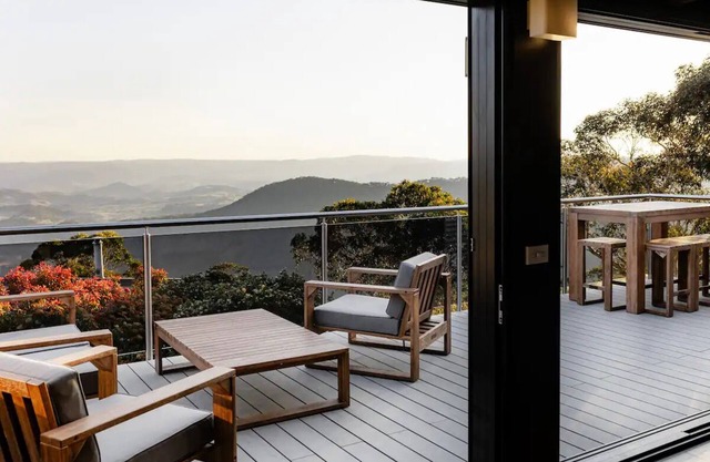 Mingary Mt Victoria - Blue MountainsnWith amazing views of the Kanimbla Valley