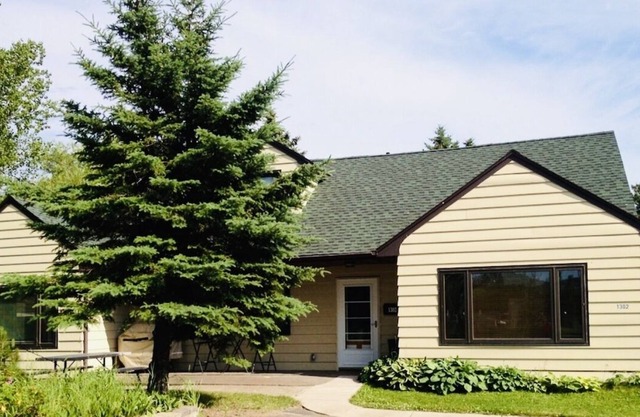 Minnesota Point Beach House 2